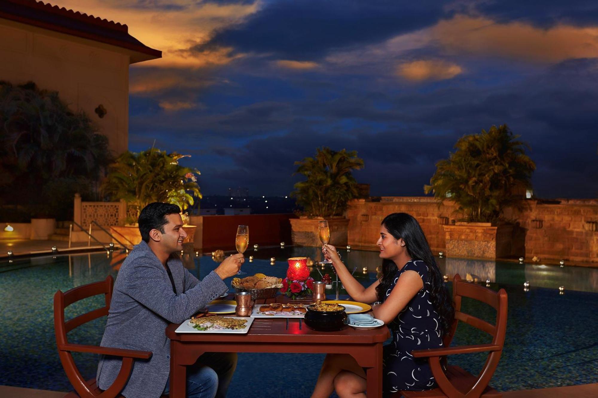 Sheraton Grand Pune Bund Garden Hotel Zewnętrze zdjęcie