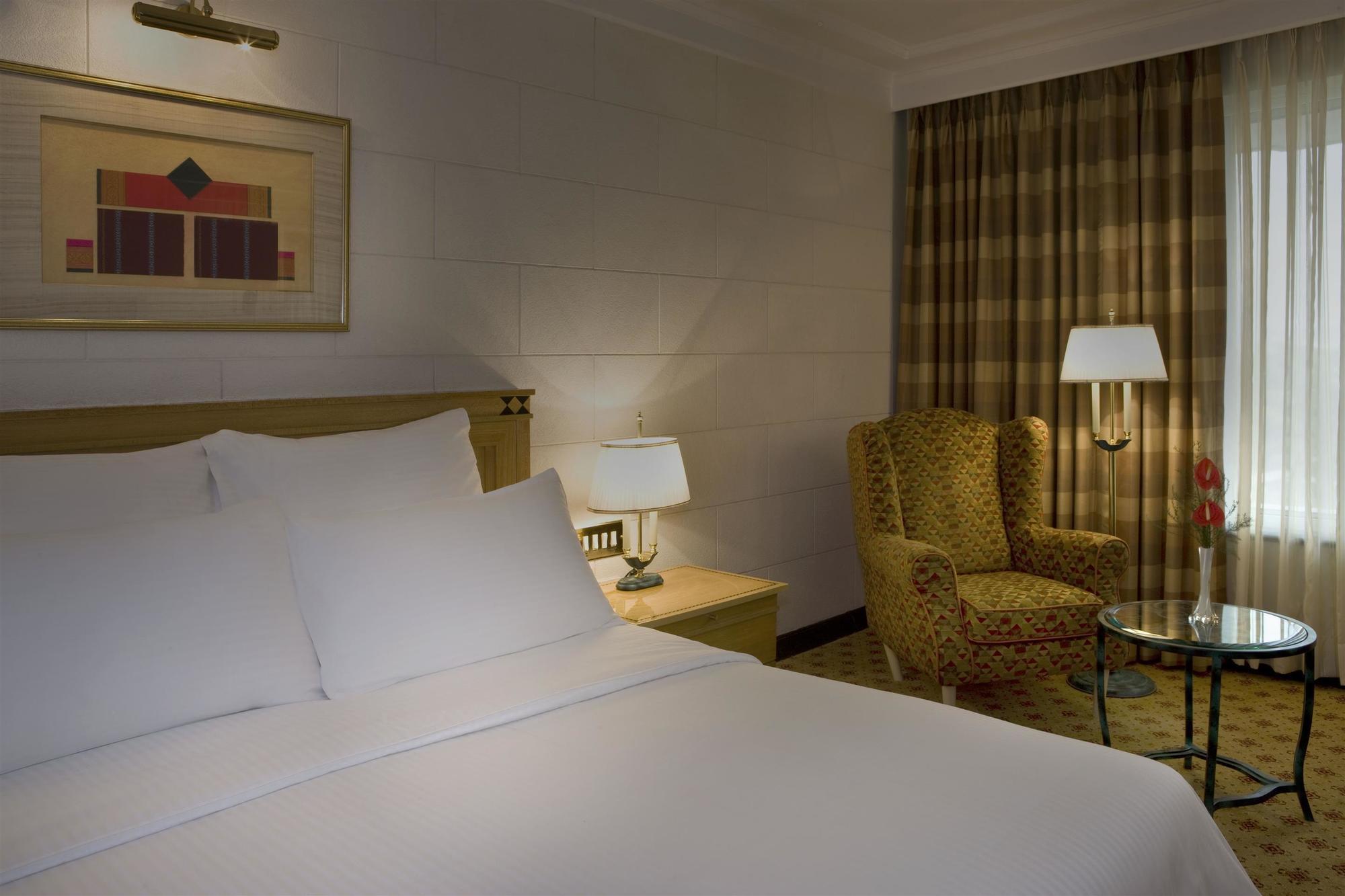 Sheraton Grand Pune Bund Garden Hotel Zewnętrze zdjęcie