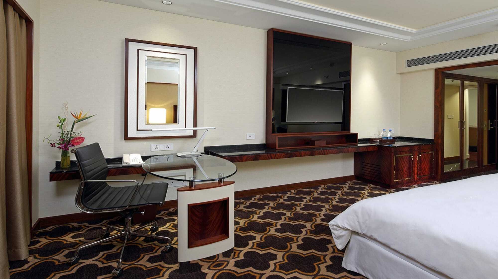 Sheraton Grand Pune Bund Garden Hotel Zewnętrze zdjęcie